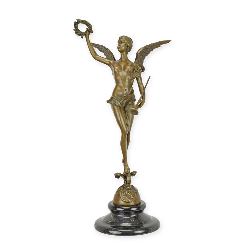 Bronzen beeld Gevleugelde Victoria/Nike met lauwerkrans op marmeren sokkel – 37,5 cm – VntiQue