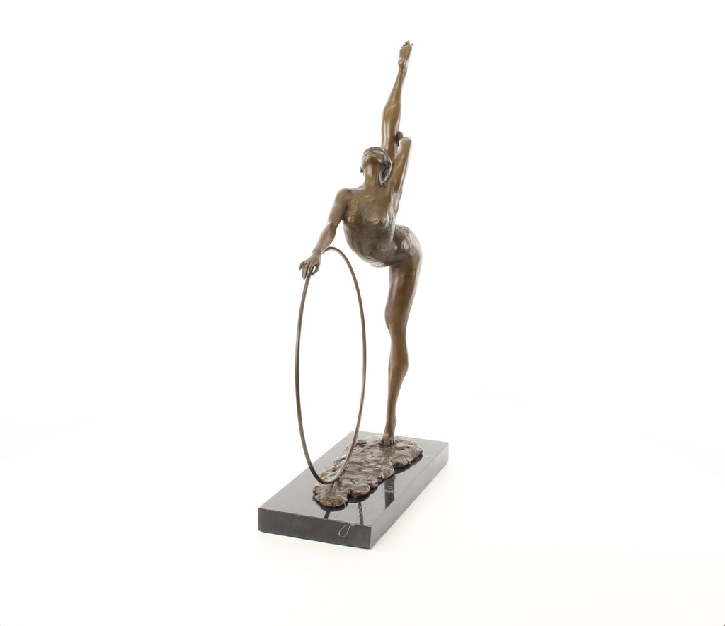 Bronzen hoepeldanseres sculptuur
