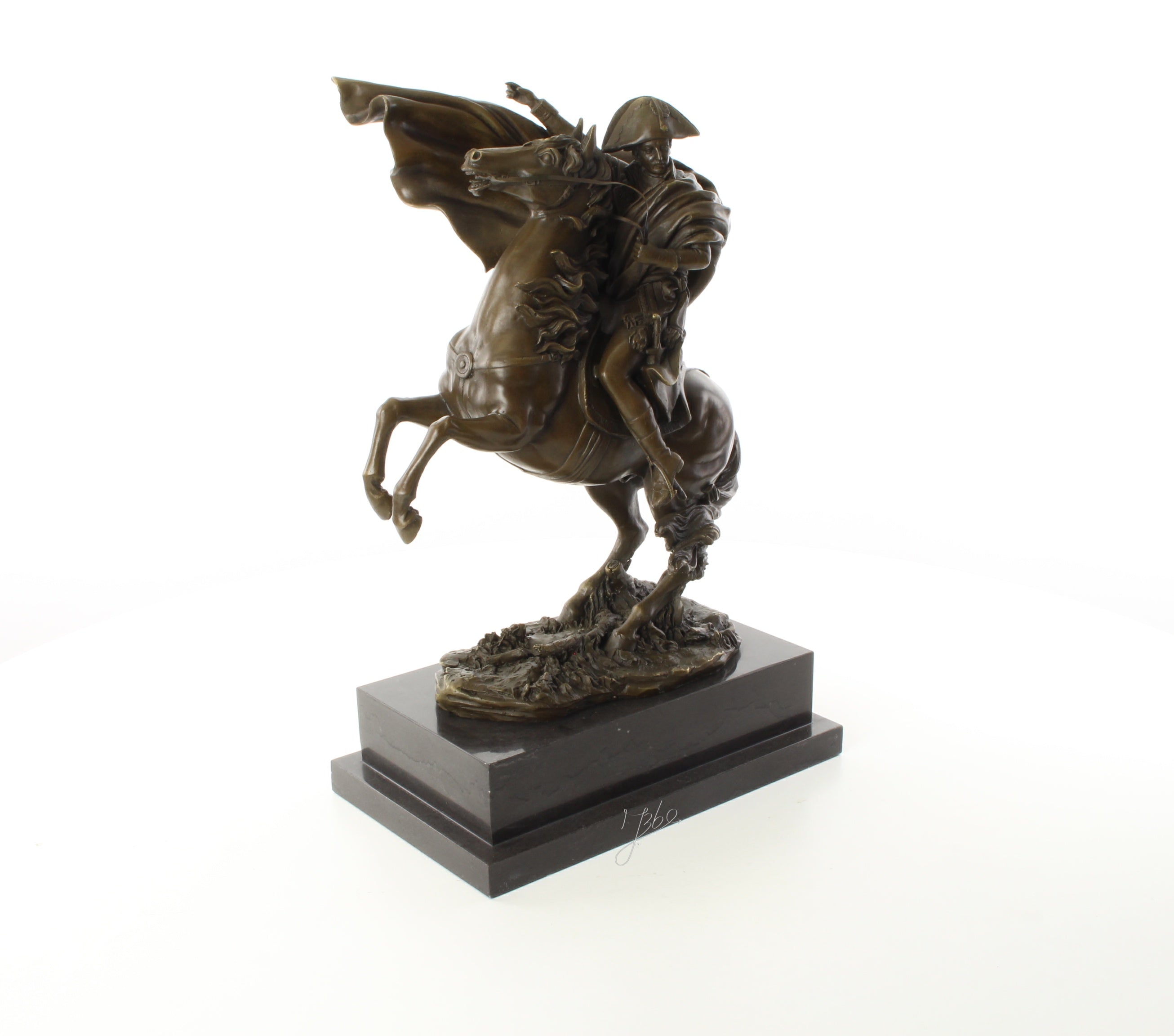 Napoleon steekt de Alpen over – Brons sculptuur op sokkel 43,5 cm