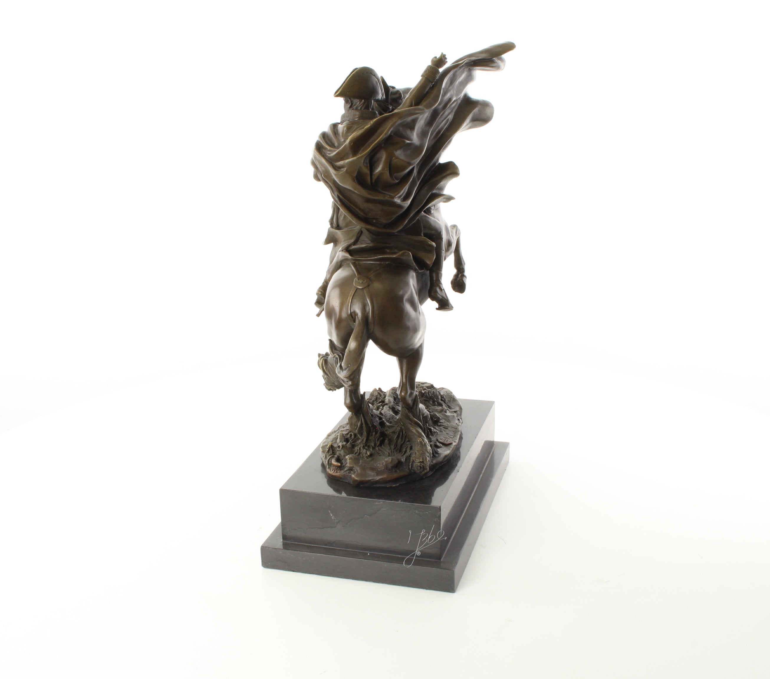 Napoleon steekt de Alpen over – Brons sculptuur op sokkel 43,5 cm