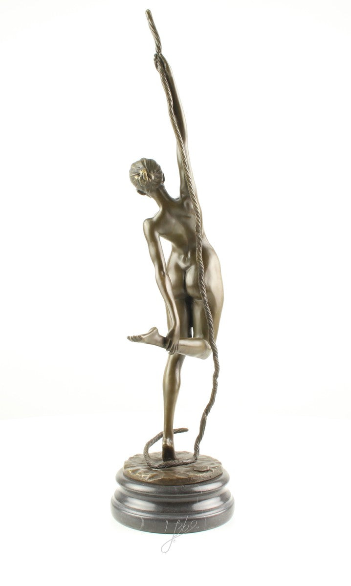 Koorddanseres – Brons sculptuur op sokkel 46,6 cm