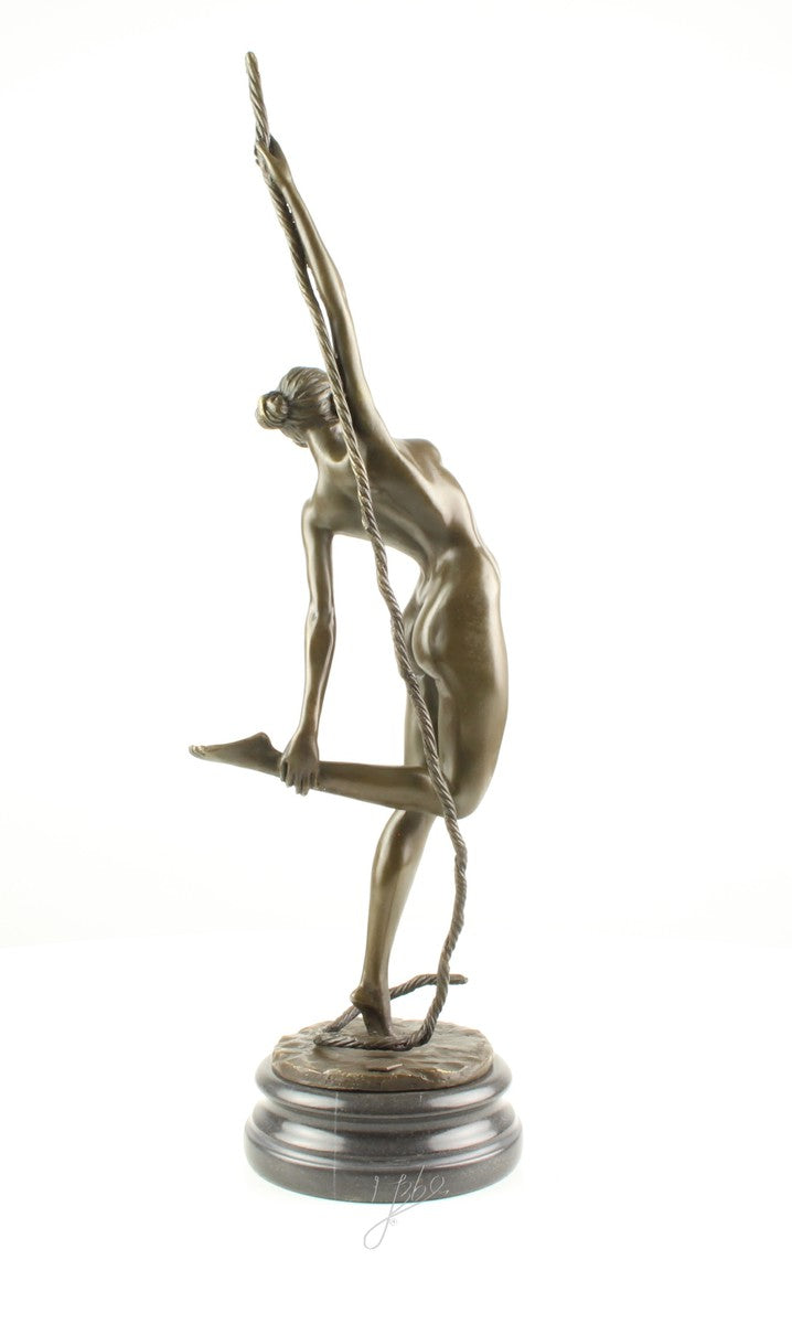 Koorddanseres – Brons sculptuur op sokkel 46,6 cm