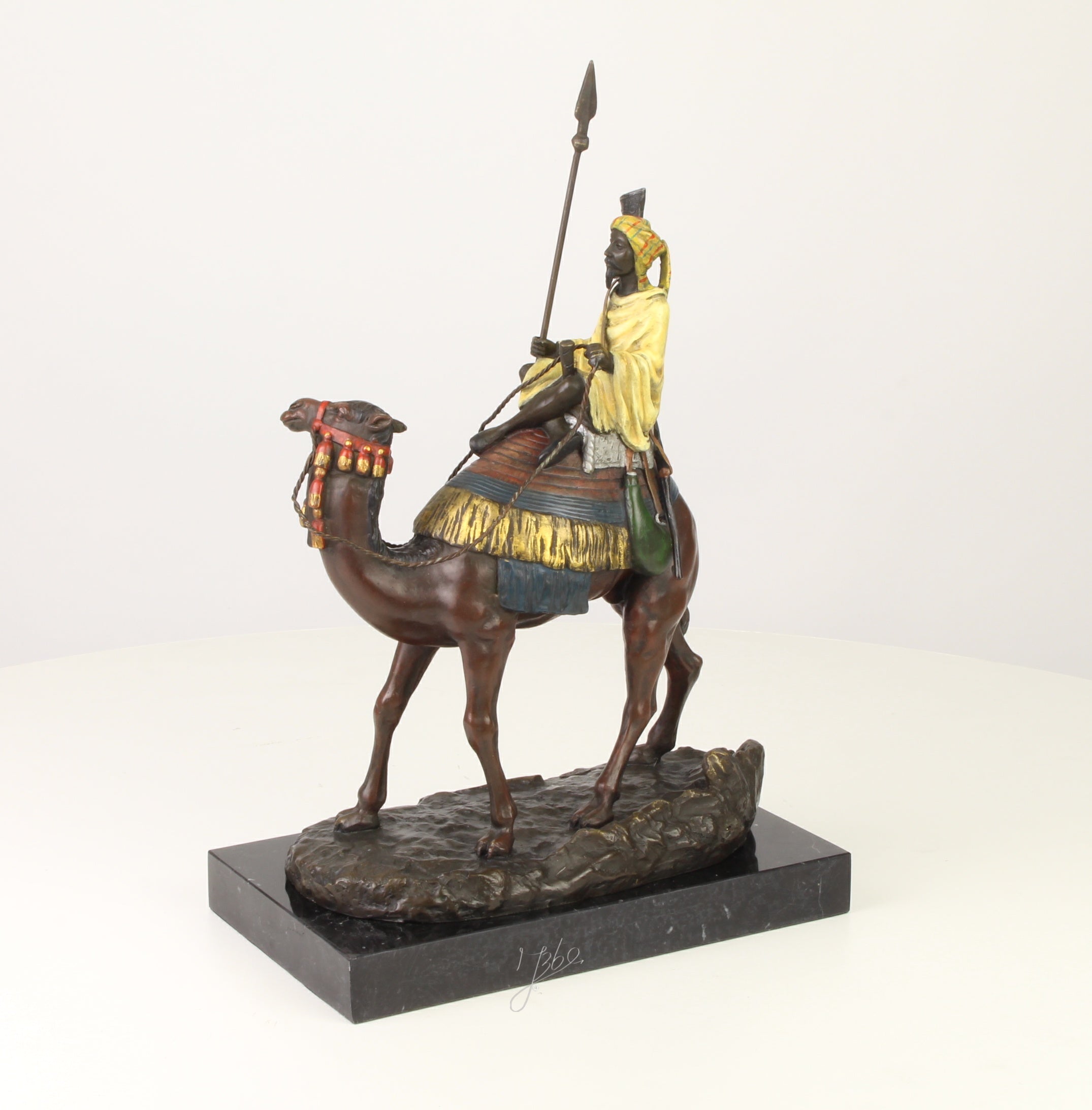 Dromedaris met ruiter – Bronzen sculptuur – 32 cm