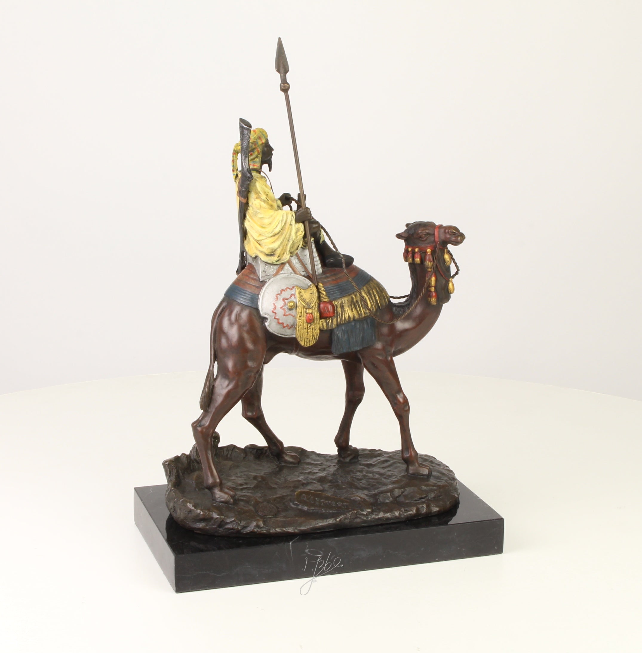 Dromedaris met ruiter – Bronzen sculptuur – 32 cm