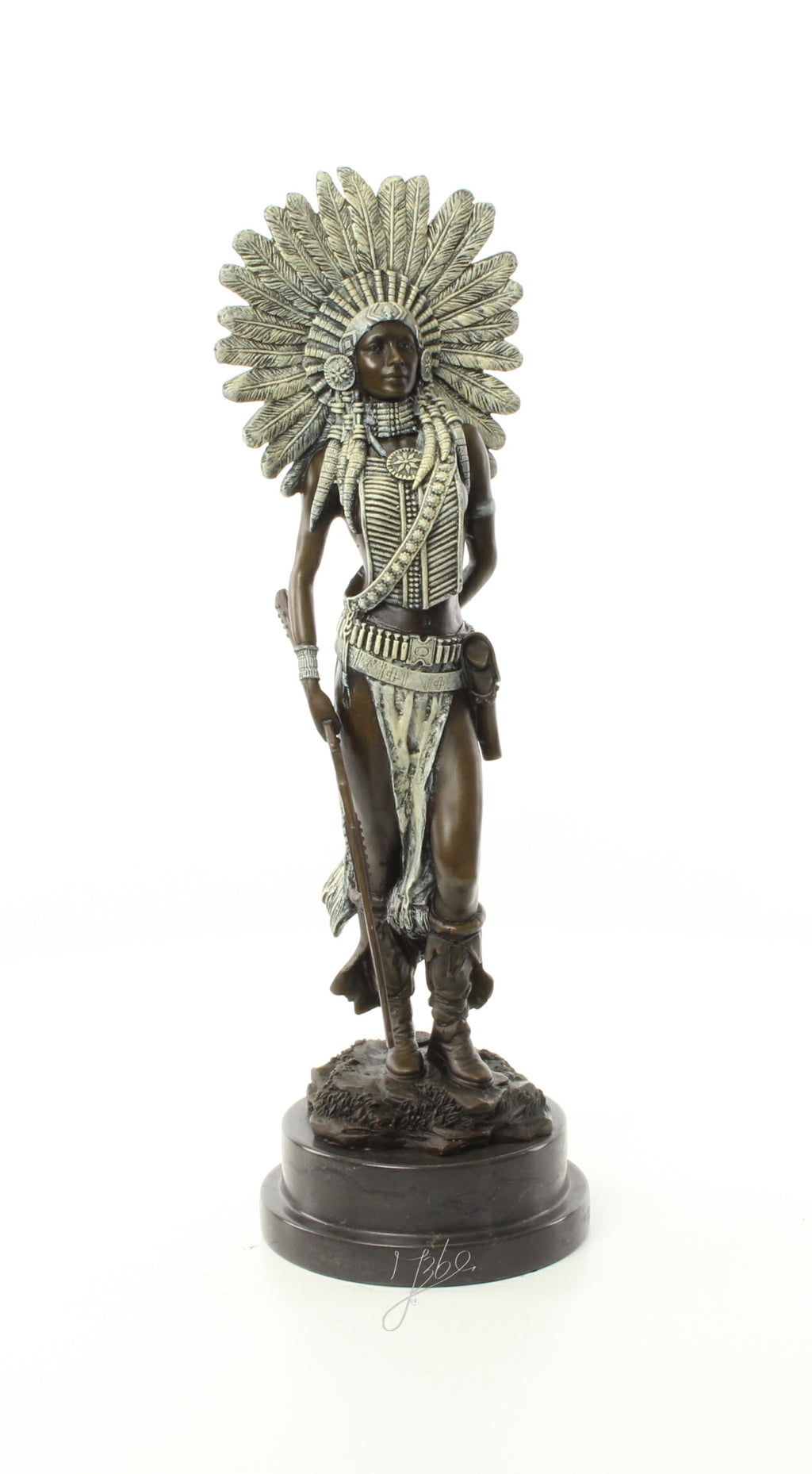 Inheemse vrouw – Bronzen sculptuur – 45,7 cm