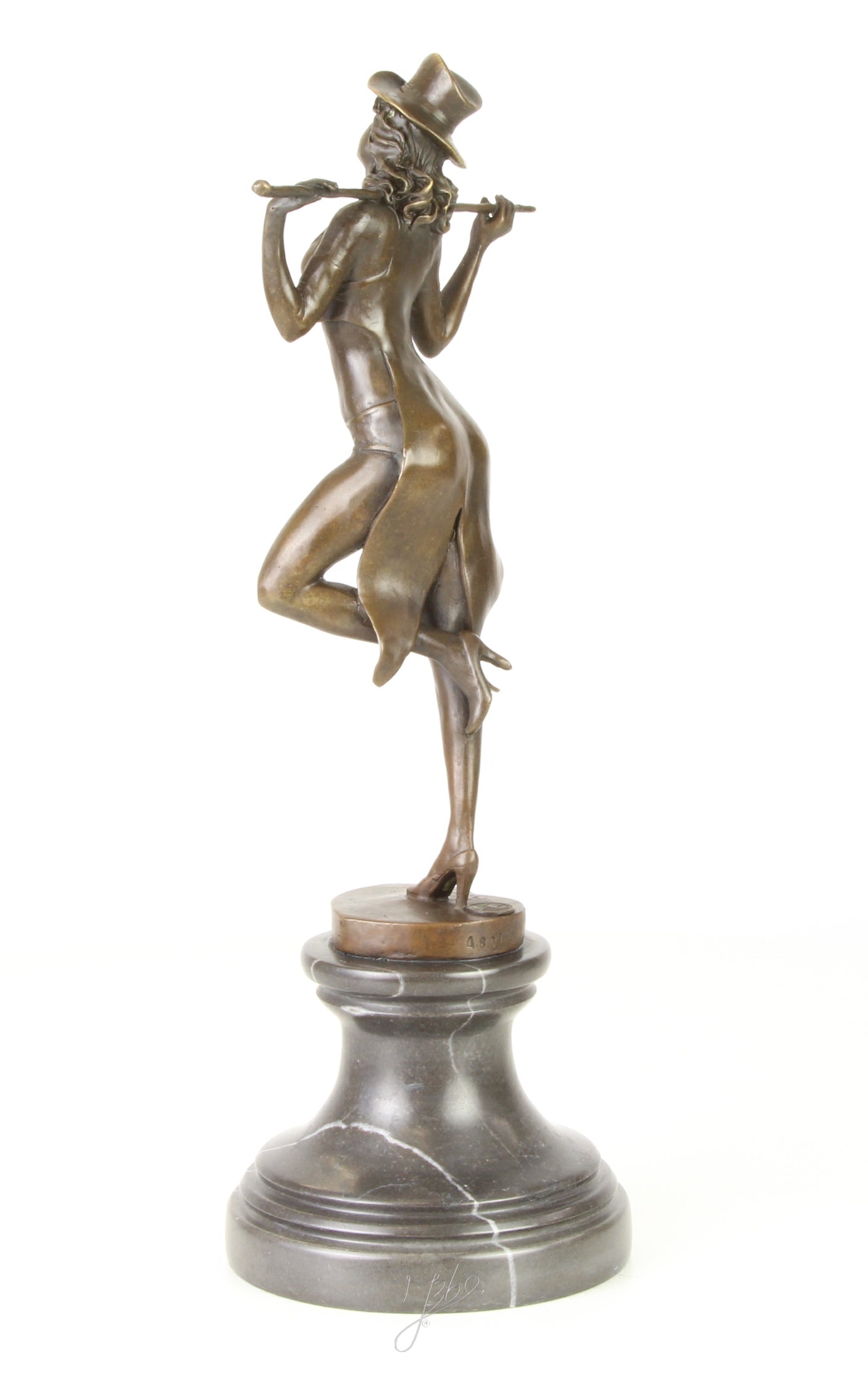 Revue danseres – Bronzen beeld, marmer – 38,2 cm