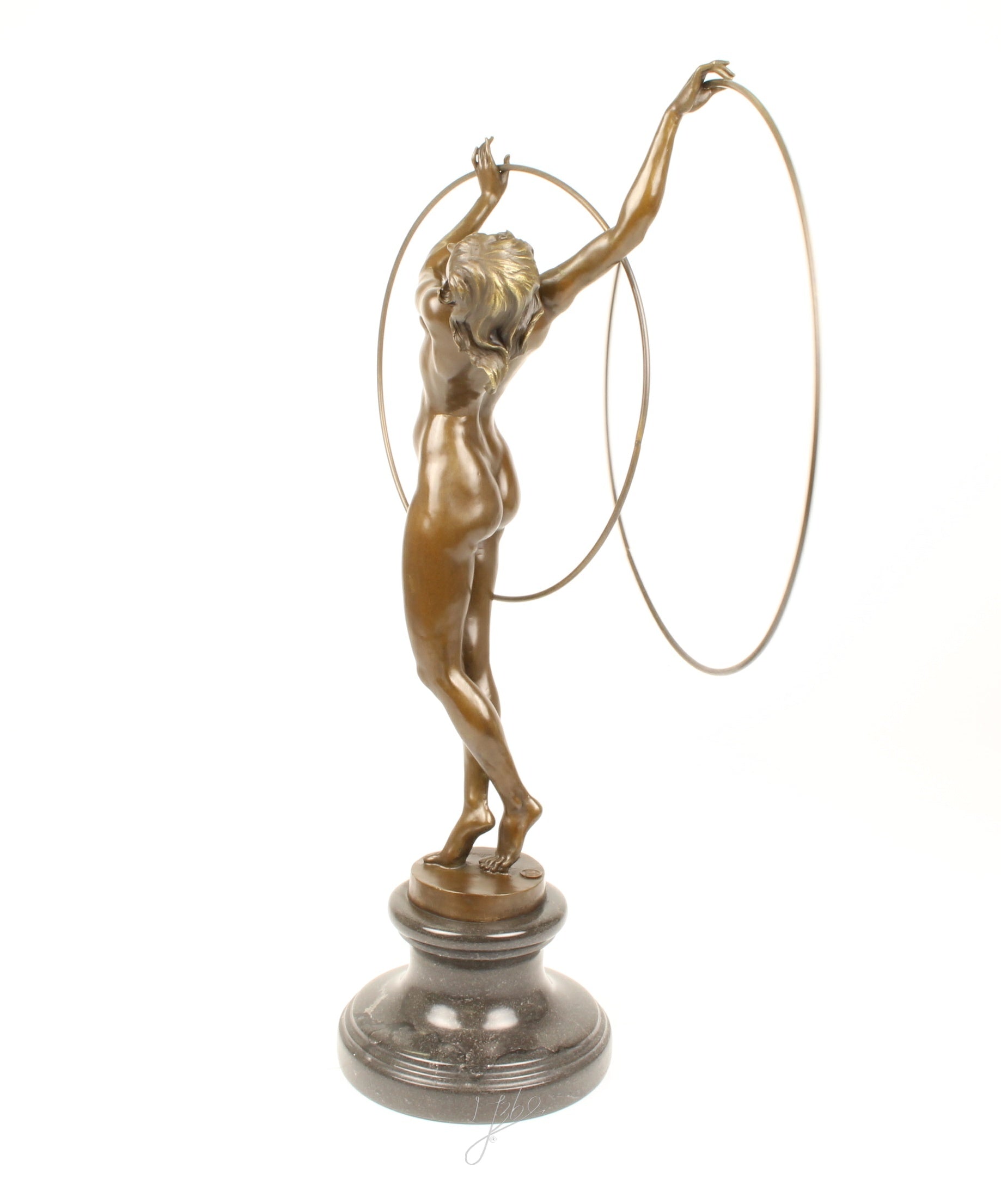 Hoepeldanseres – Bronzen sculptuur – 69,2 cm