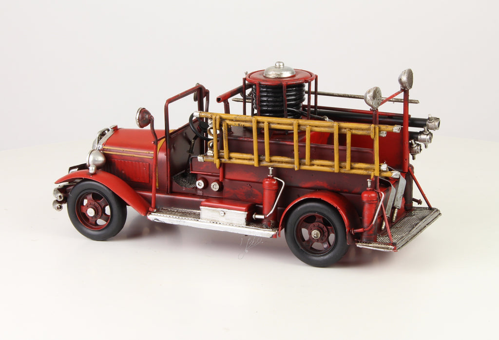 Brandweerauto – Blikmodel – 36,2 cm