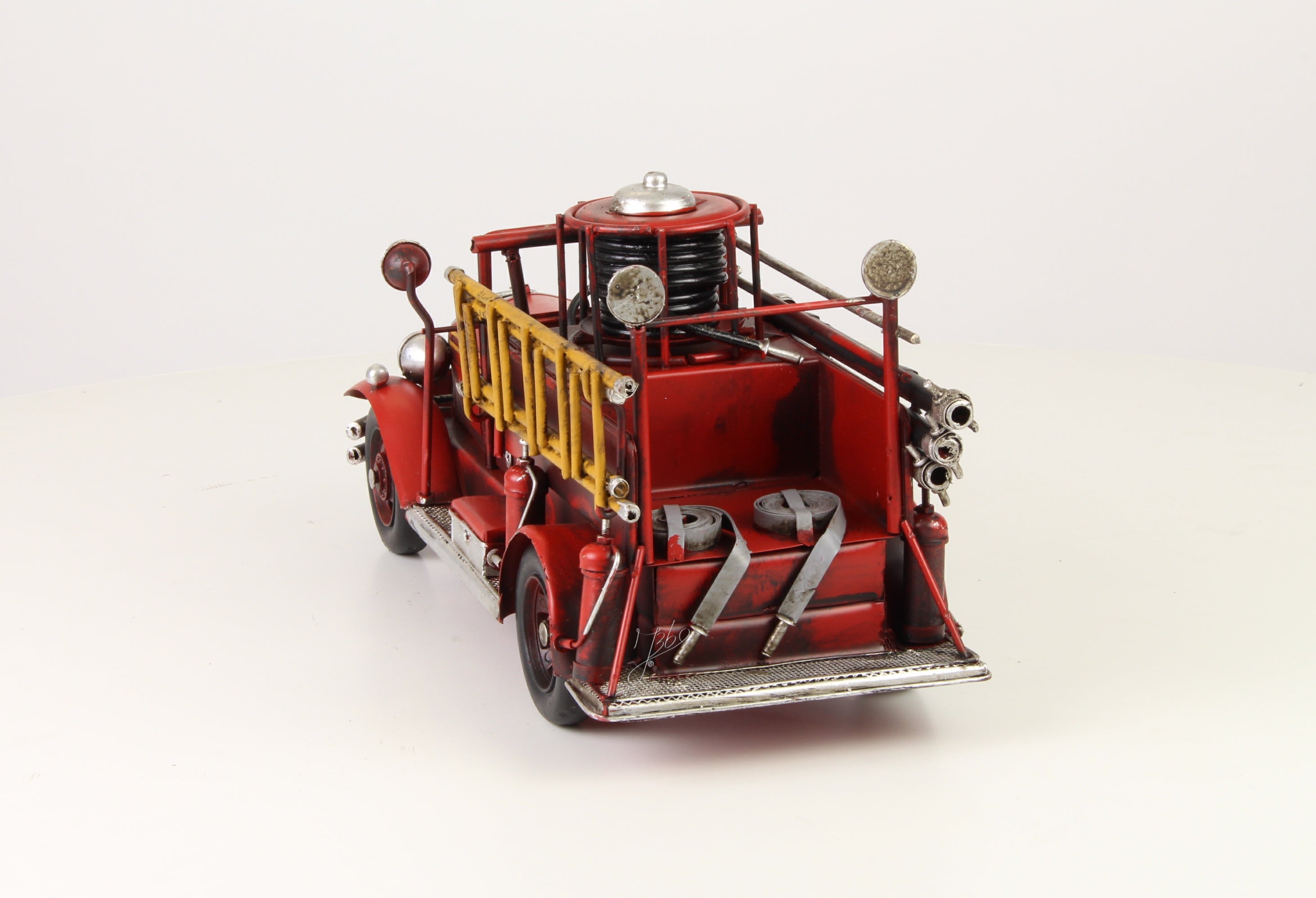 Brandweerauto – Blikmodel – 36,2 cm