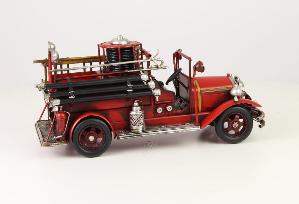 Brandweerauto – Blikmodel – 36,2 cm