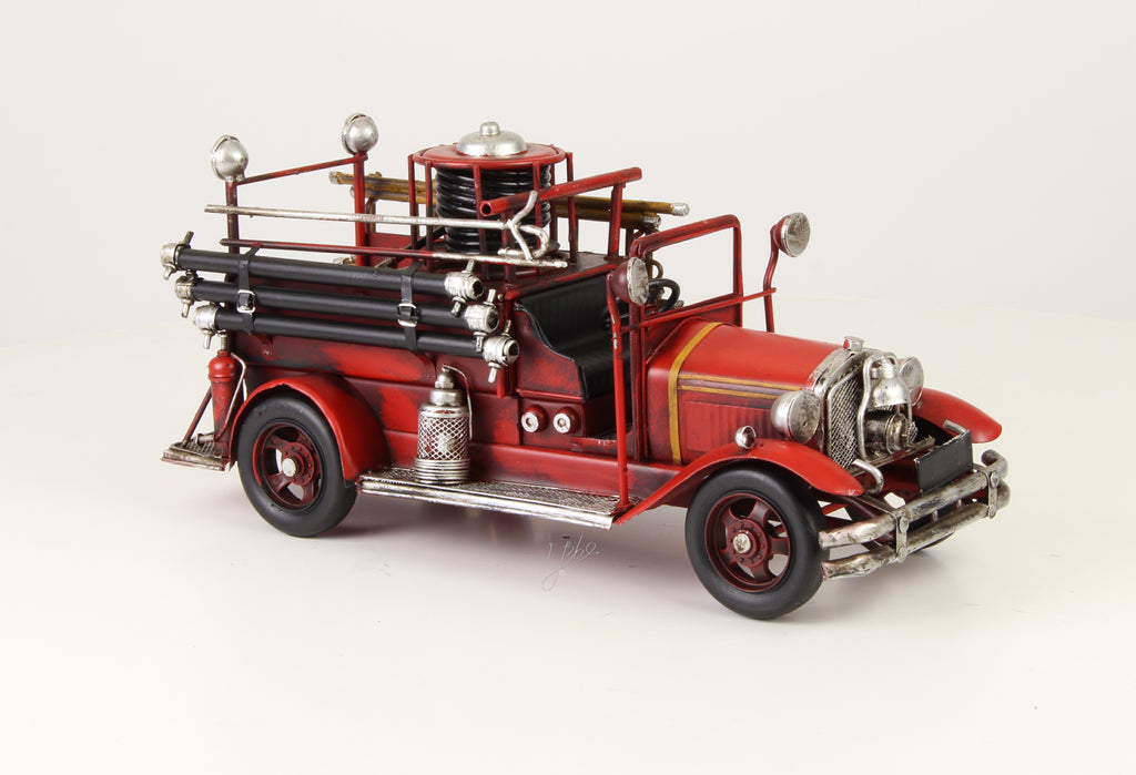 Brandweerauto – Blikmodel – 36,2 cm