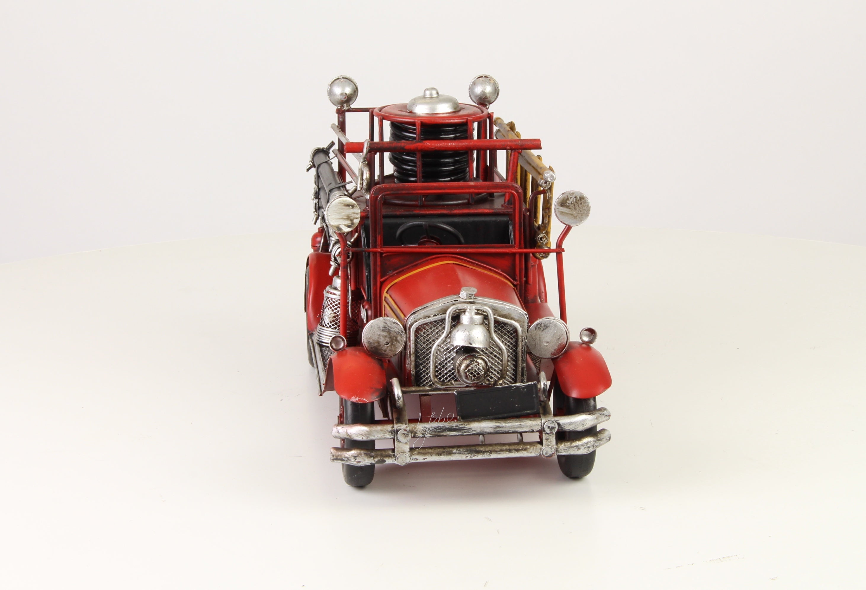 Brandweerauto – Blikmodel – 36,2 cm