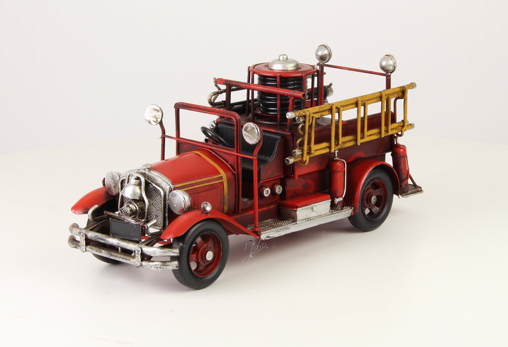 Brandweerauto – Blikmodel – 36,2 cm