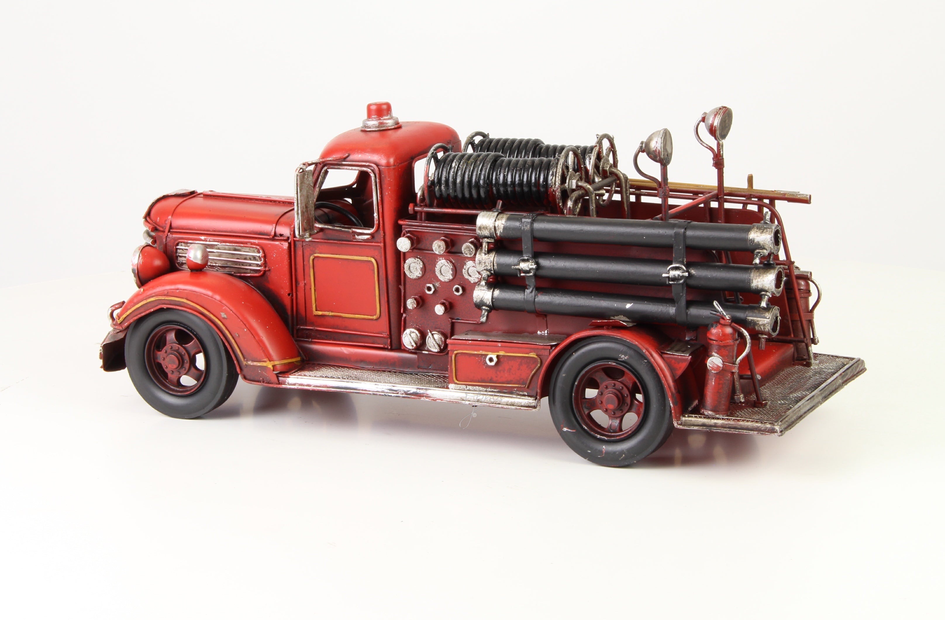 Brandweerauto – Blikmodel – 41,7 cm