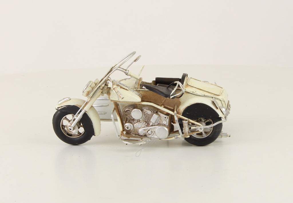 Motor met zijspan – Blikmodel ivoor – 20,4 cm