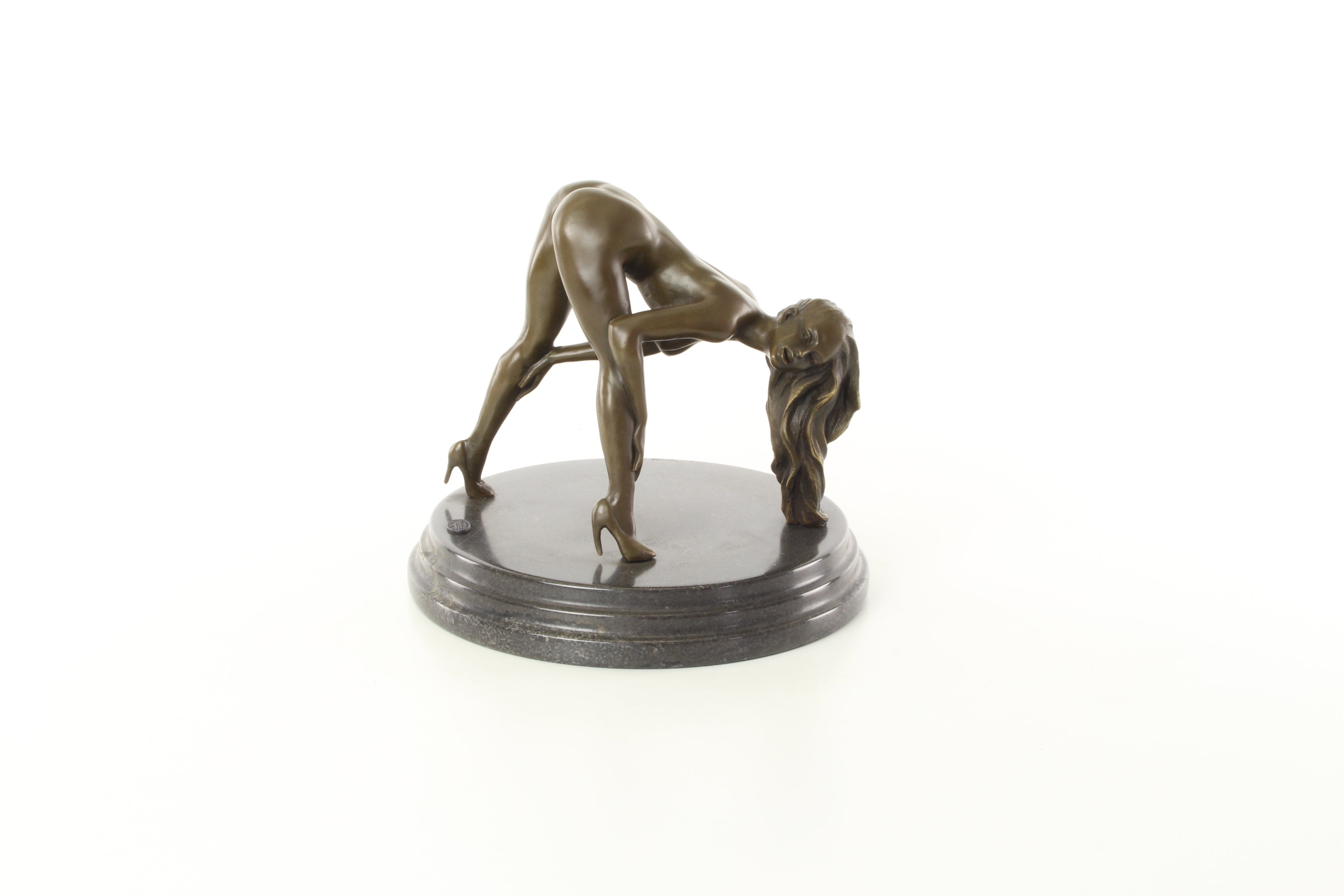 Vrouwelijk naakt – Bronzen sculptuur – 18,1 cm