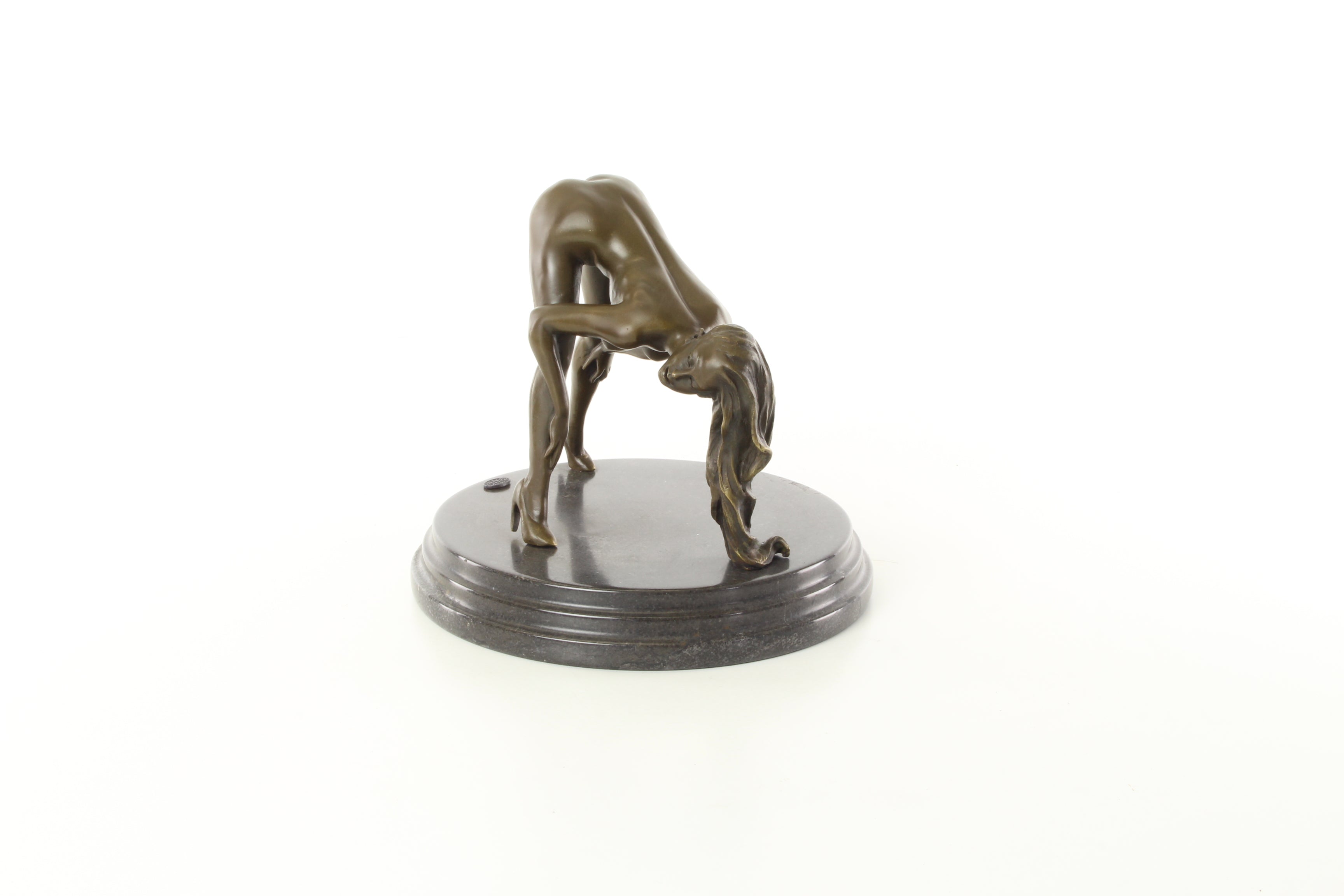 Vrouwelijk naakt – Bronzen sculptuur – 18,1 cm