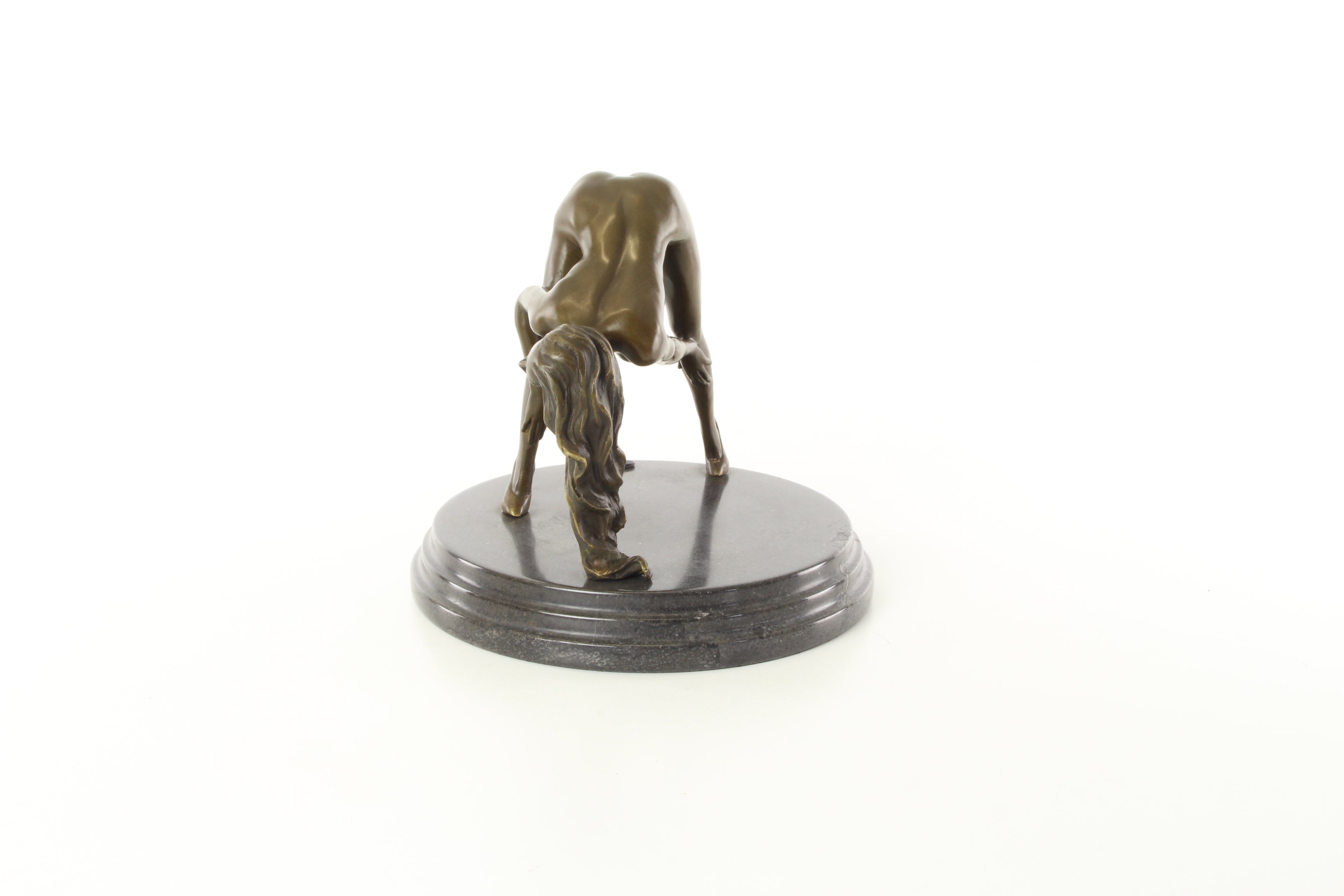Vrouwelijk naakt – Bronzen sculptuur – 18,1 cm