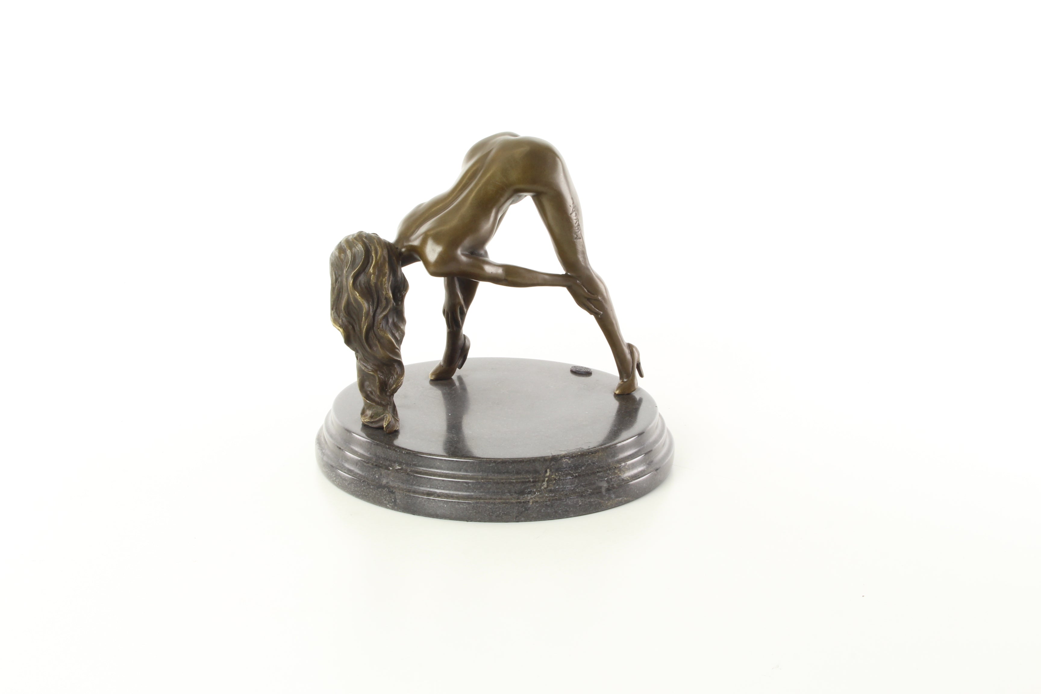 Vrouwelijk naakt – Bronzen sculptuur – 18,1 cm