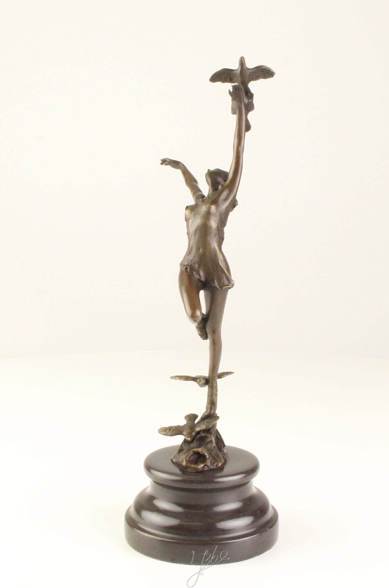 Danseres met Vogels - Bronzen sculptuur - 30 cm