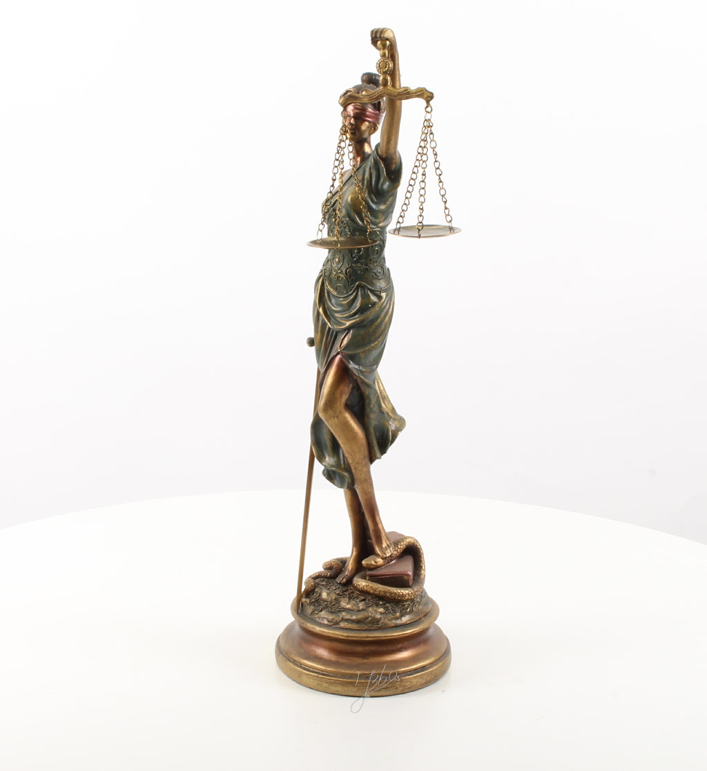 Vrouwe Justitia – Resin sculptuur