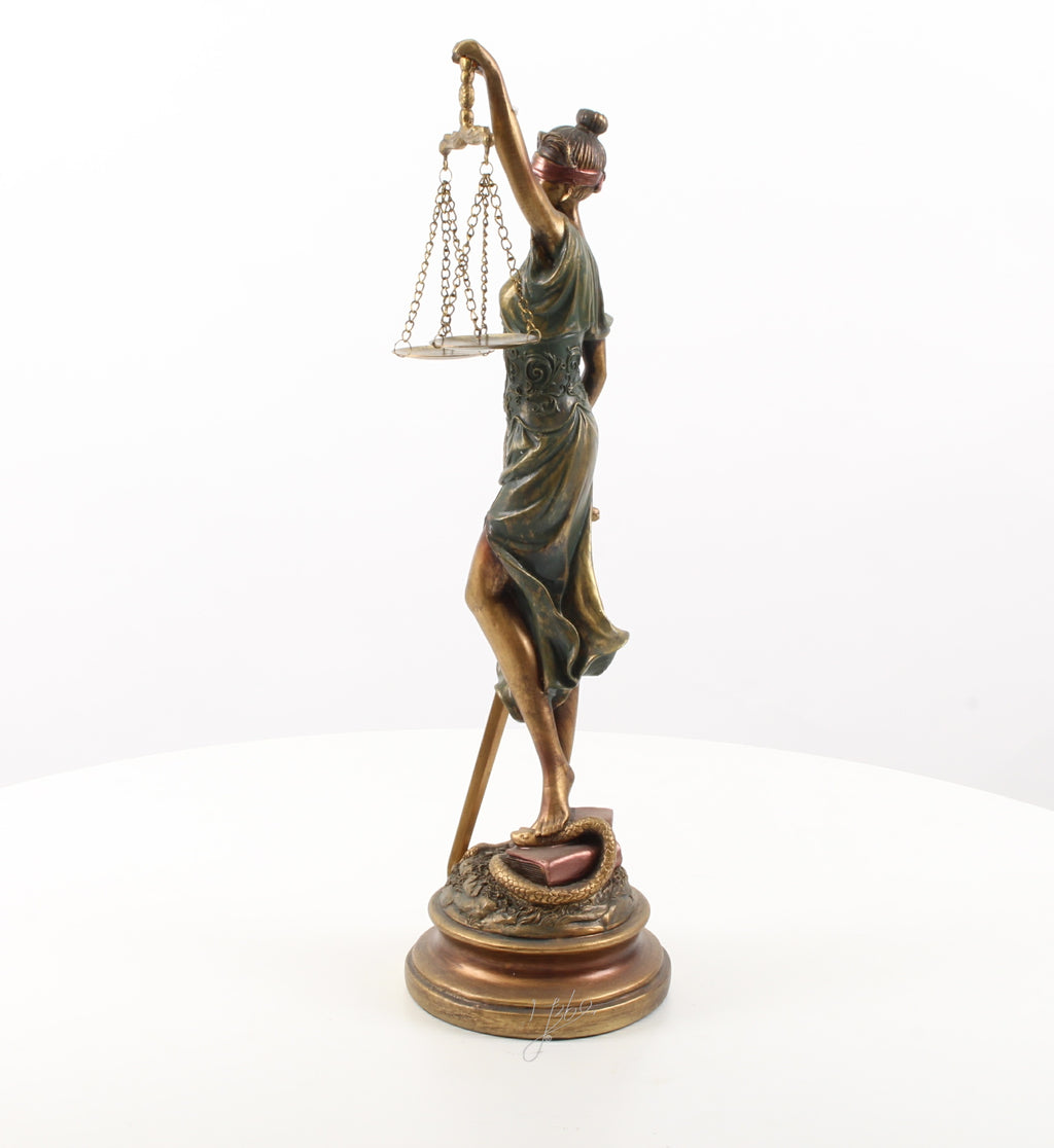 Vrouwe Justitia – Resin sculptuur