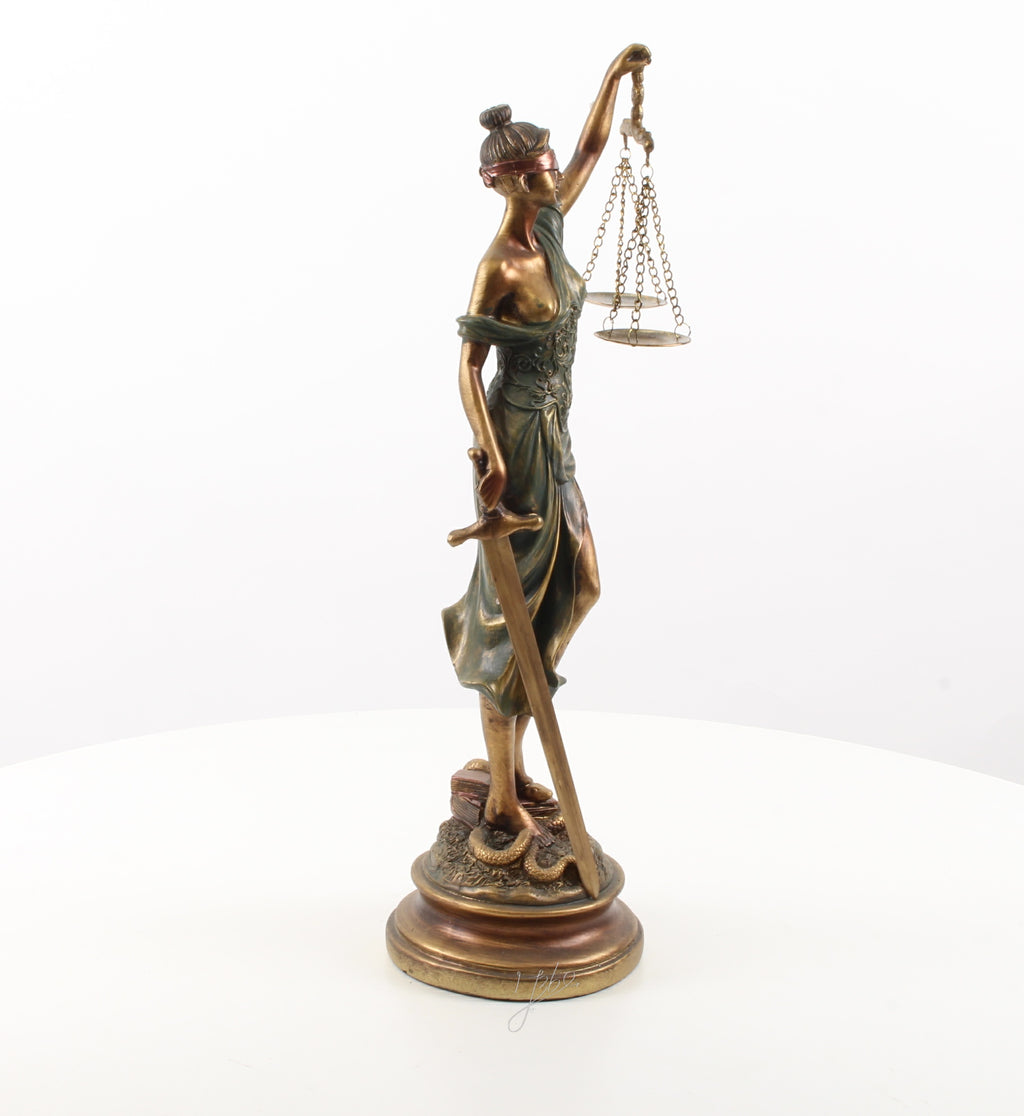 Vrouwe Justitia – Resin sculptuur