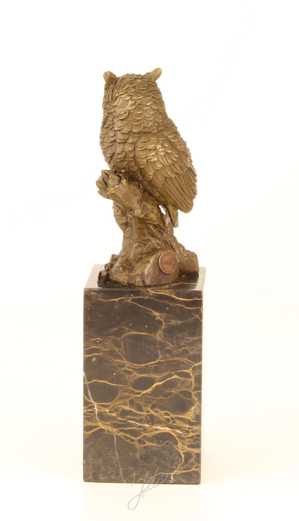 Bronzen sculptuur ‘Ransuil’ op marmeren sokkel