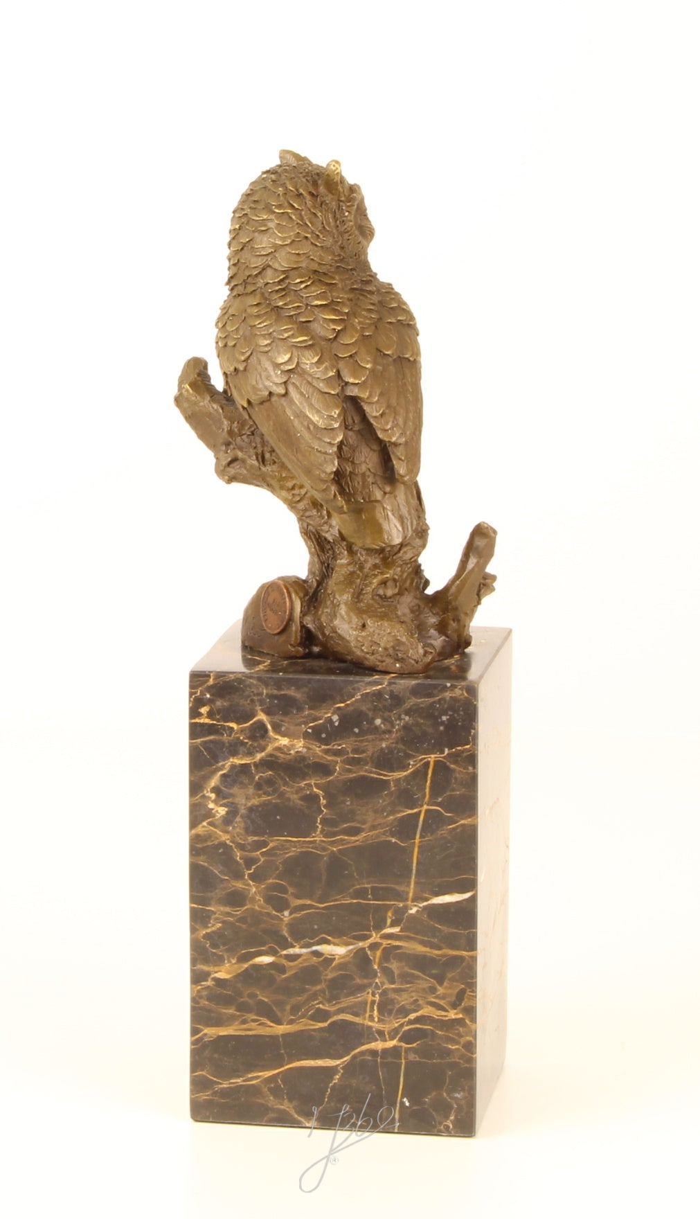 Bronzen sculptuur ‘Ransuil’ op marmeren sokkel