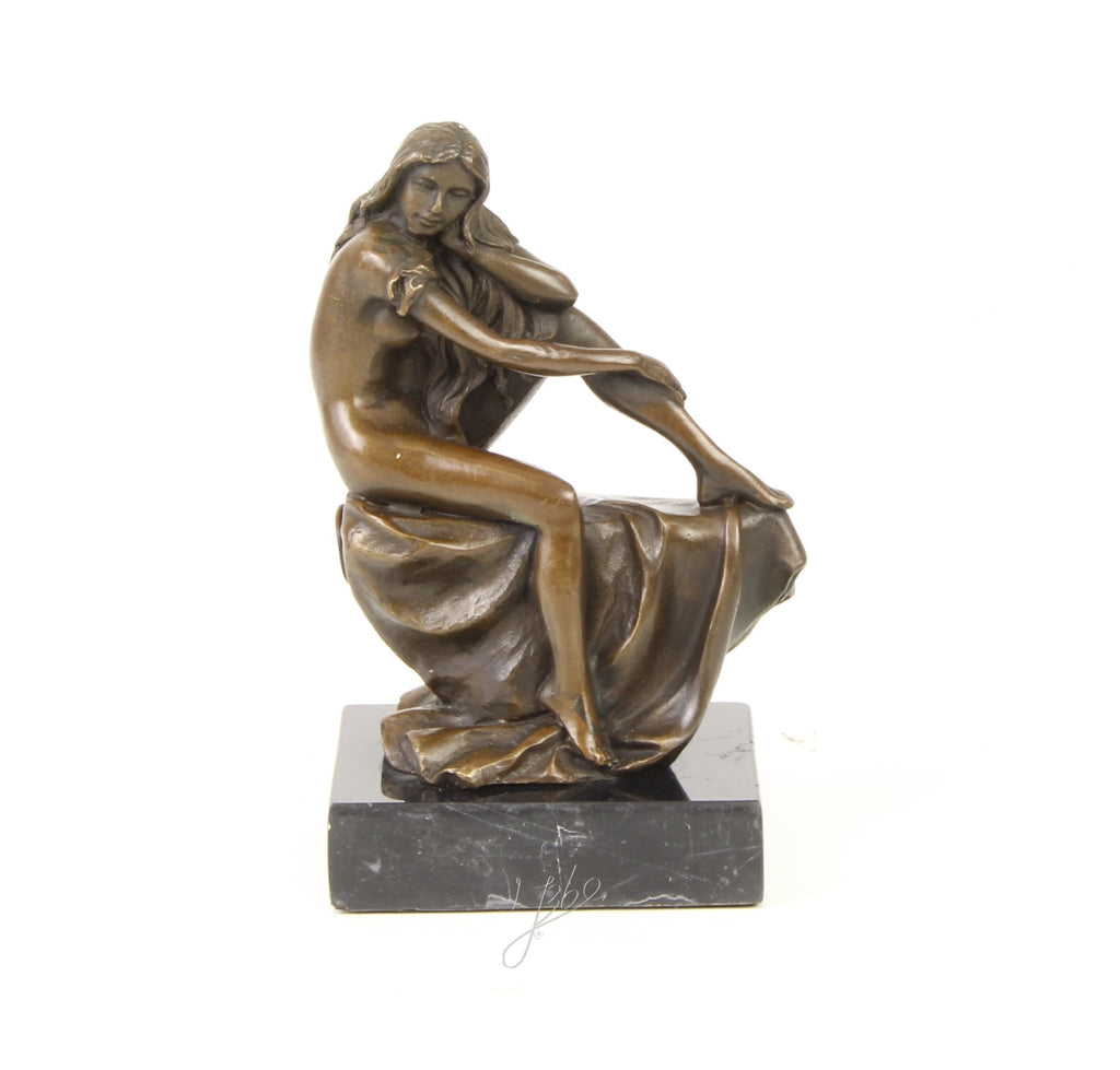 Bronzen vrouwelijk naakt sculptuur