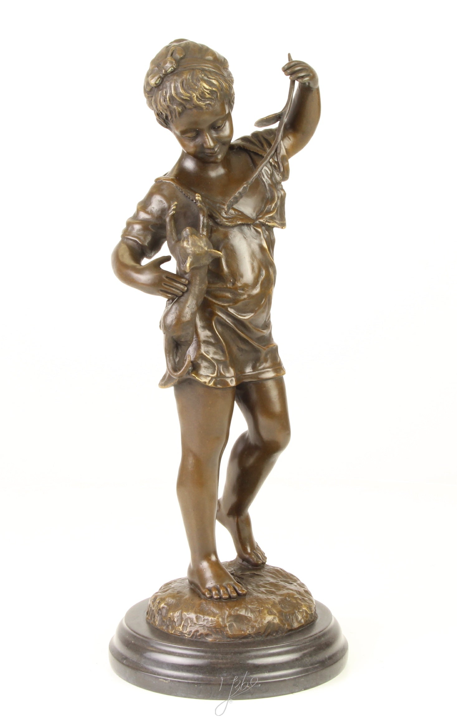 Girl with Cat - Bronze sculpture - 39 cm