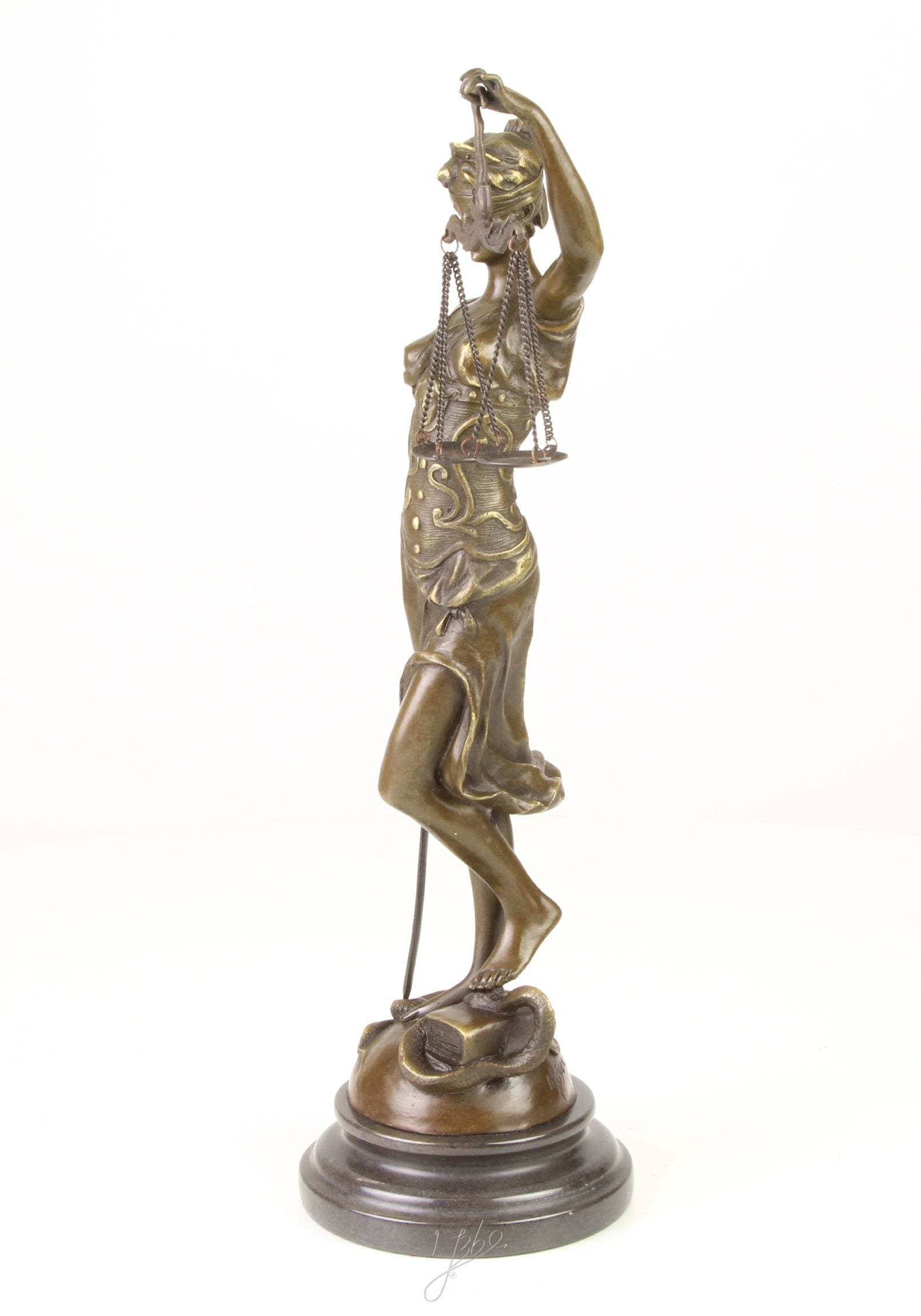 Bronzen Vrouwe Justitia – met zwaard en weegschaal