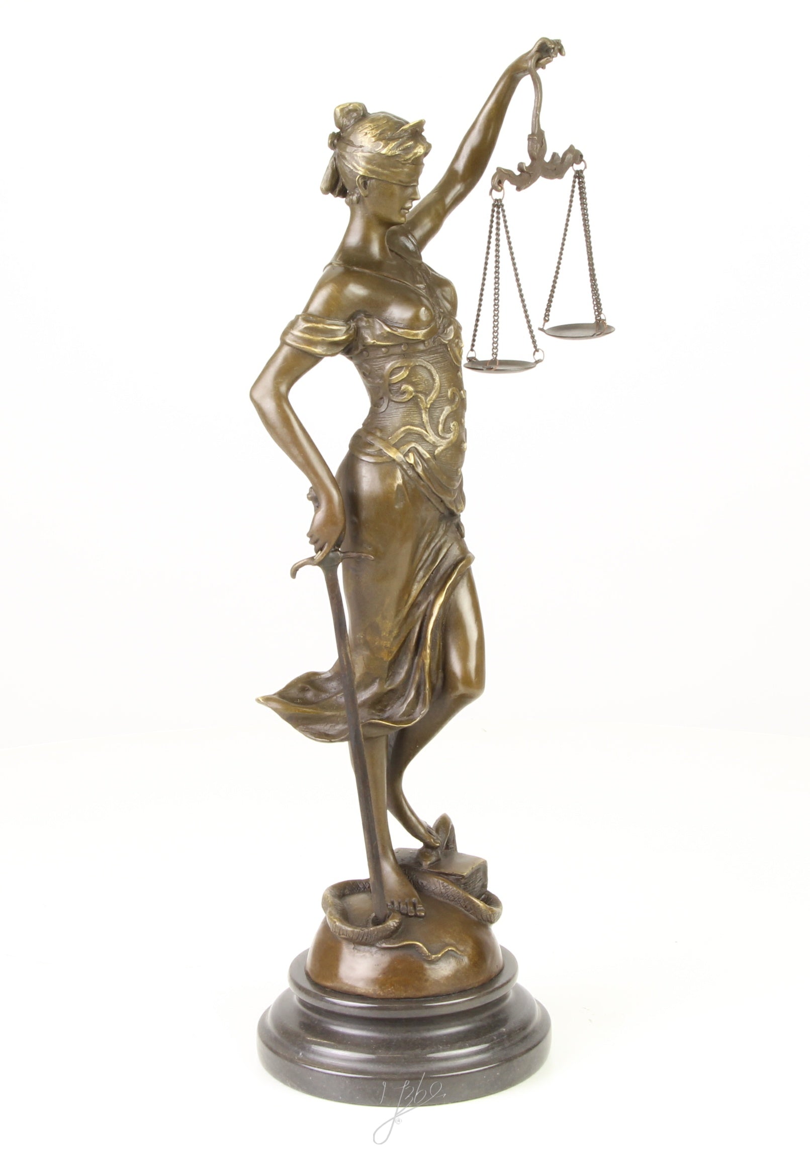 Bronzen Vrouwe Justitia – met zwaard en weegschaal