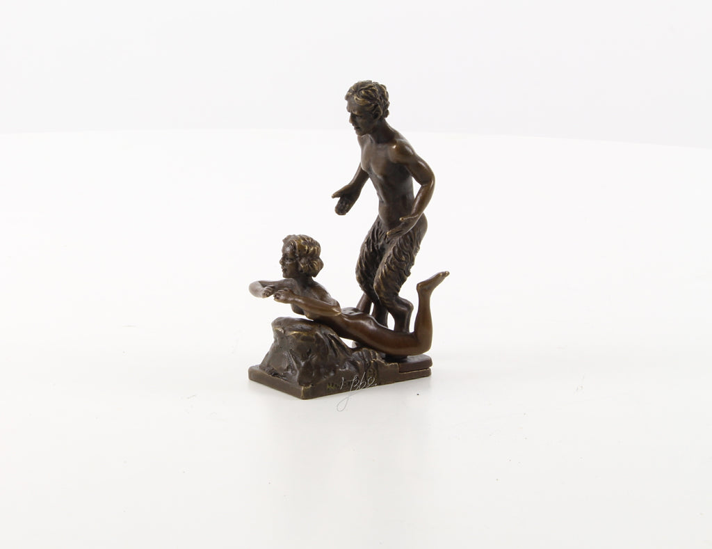 Satyr met vrouw – Bronzen erotisch beeld – 10 cm