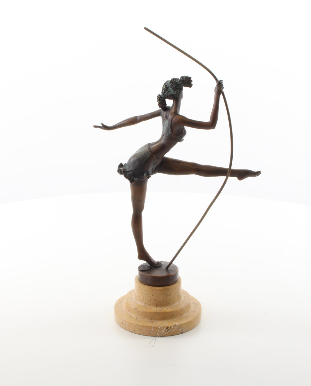 Bronzen ballerina met stok - marmer sokkel