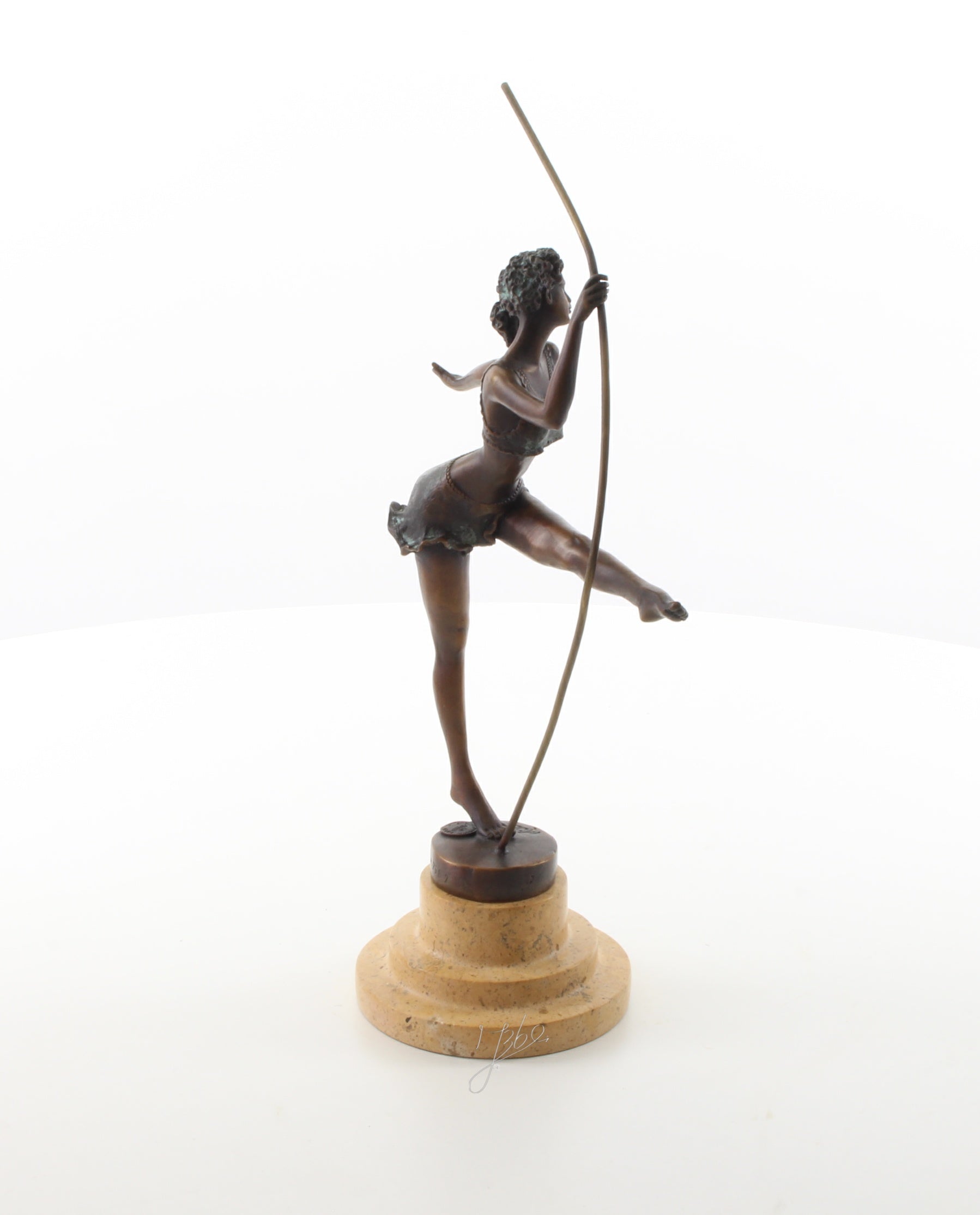 Bronzen ballerina met stok - marmer sokkel