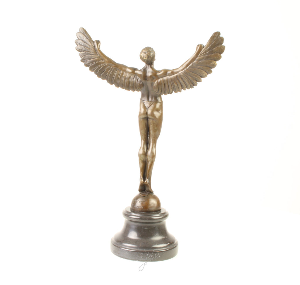 Bronzen Icarus op marmeren sokkel