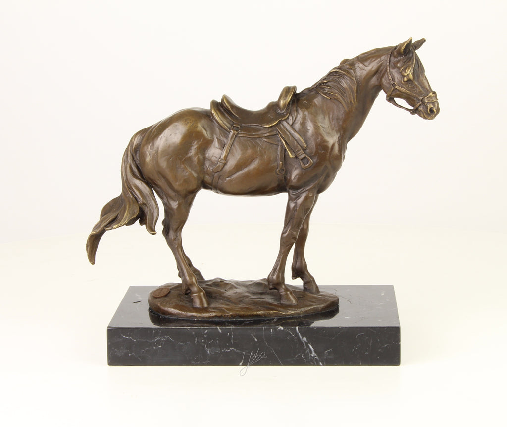Horse with saddle – Bronze statue – 24.5 cm