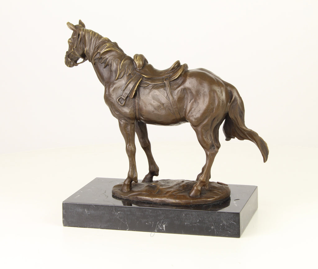 Horse with saddle – Bronze statue – 24.5 cm