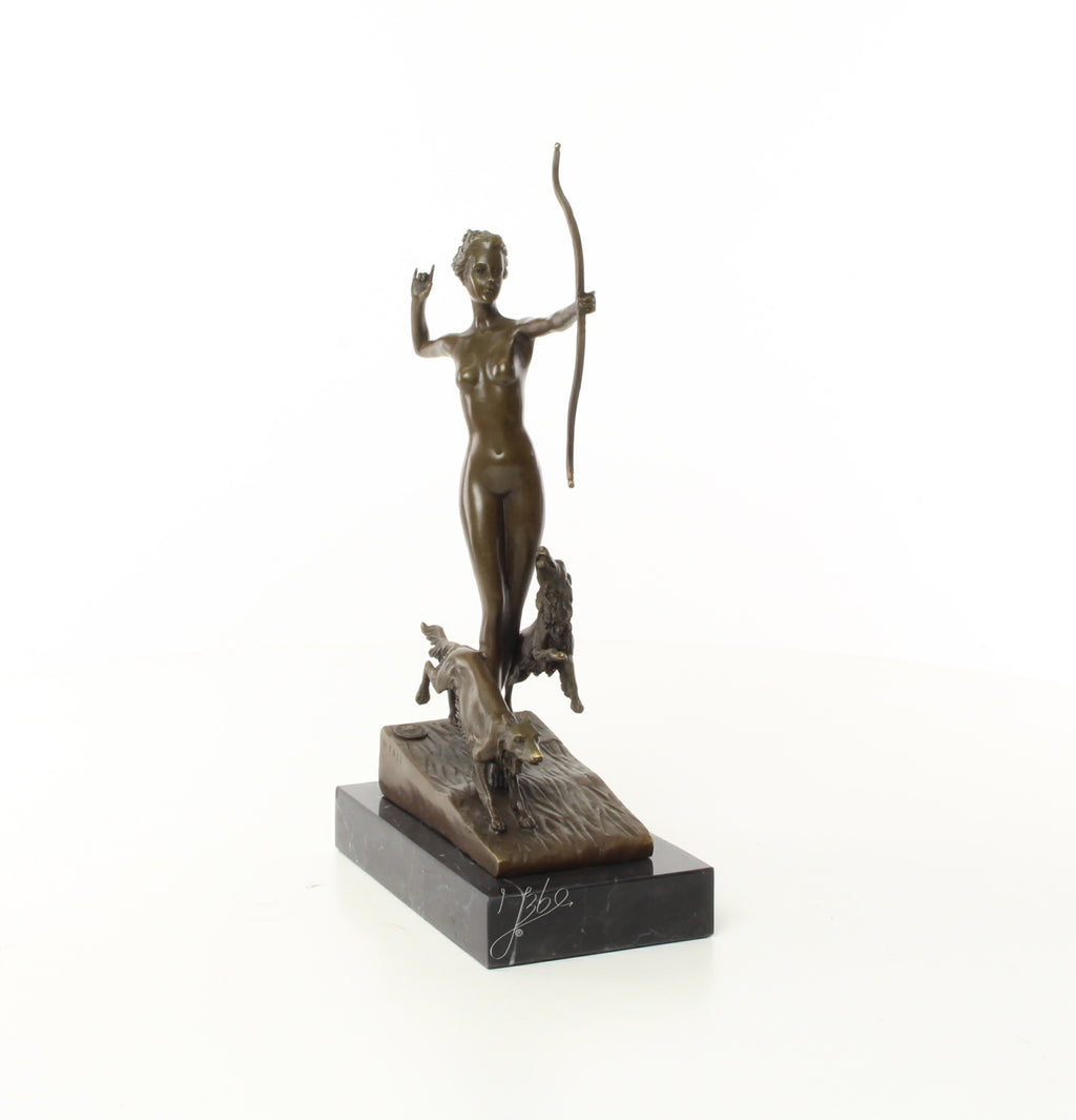 Bronzen boogschutter met jachthonden