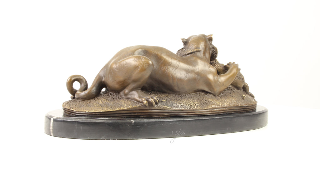 Tijger met gaviaal – Bronzen sculptuur