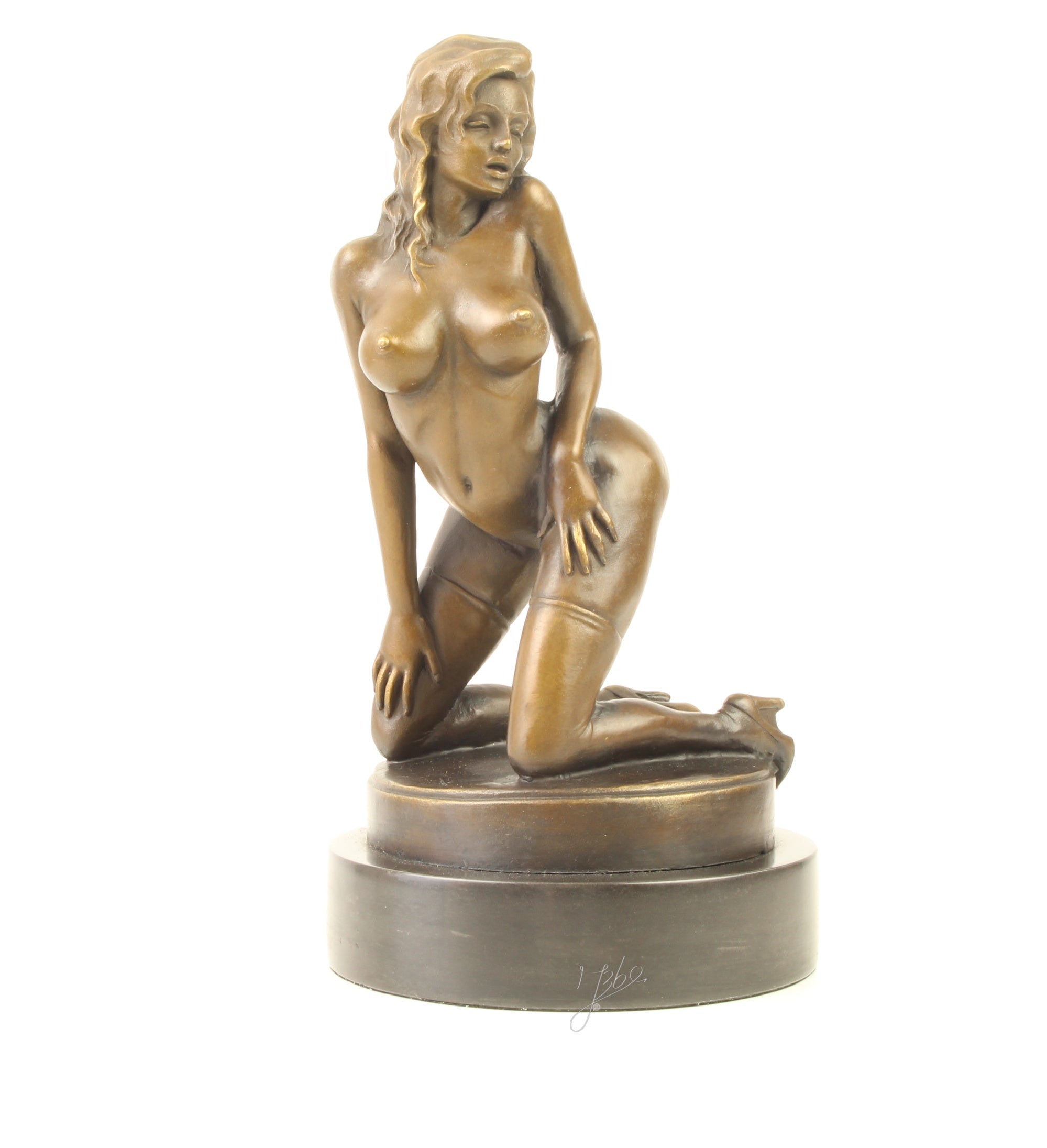 Vrouwelijk naakt – Bronzen sculptuur – 31,5 cm