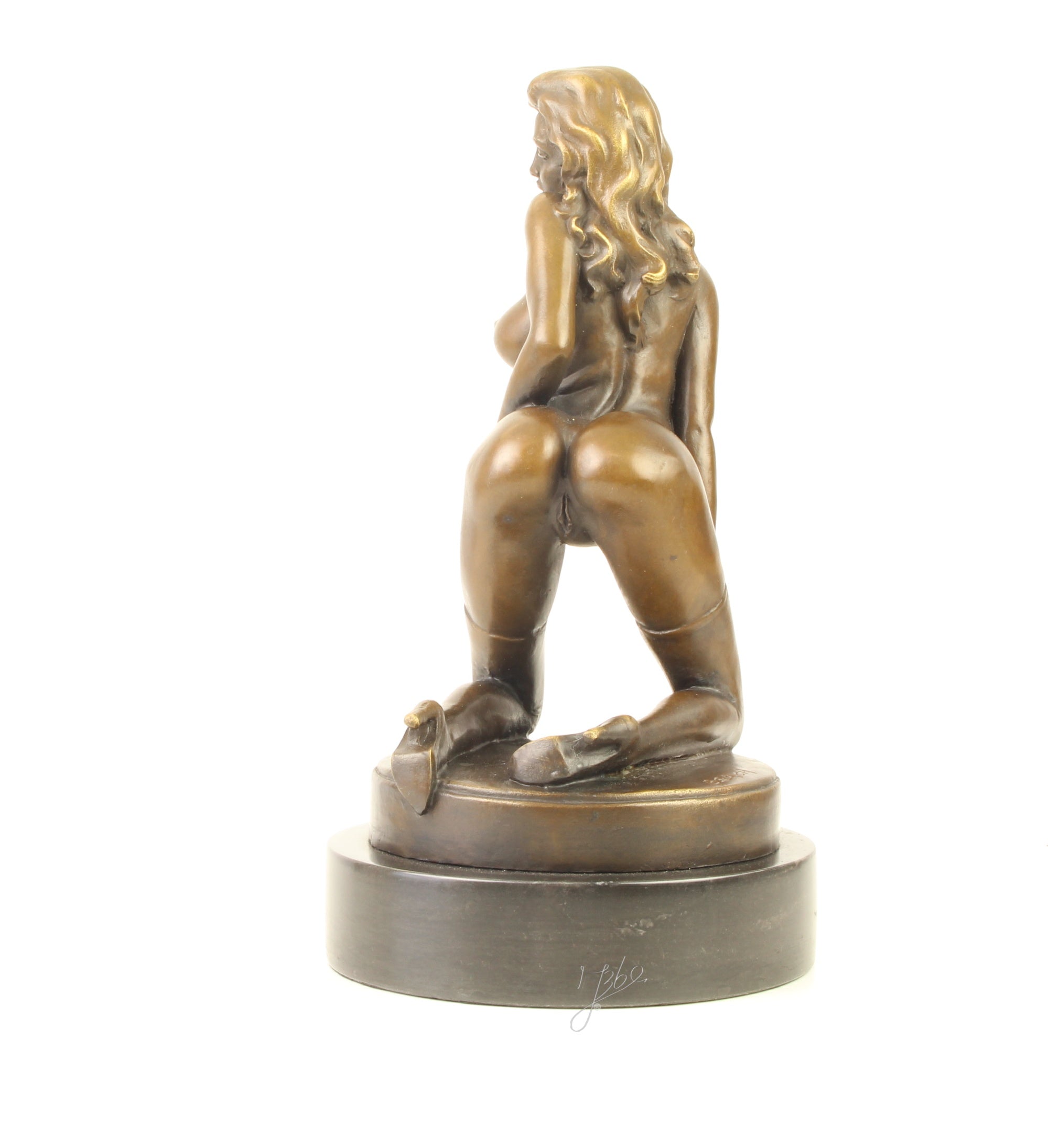 Vrouwelijk naakt – Bronzen sculptuur – 31,5 cm