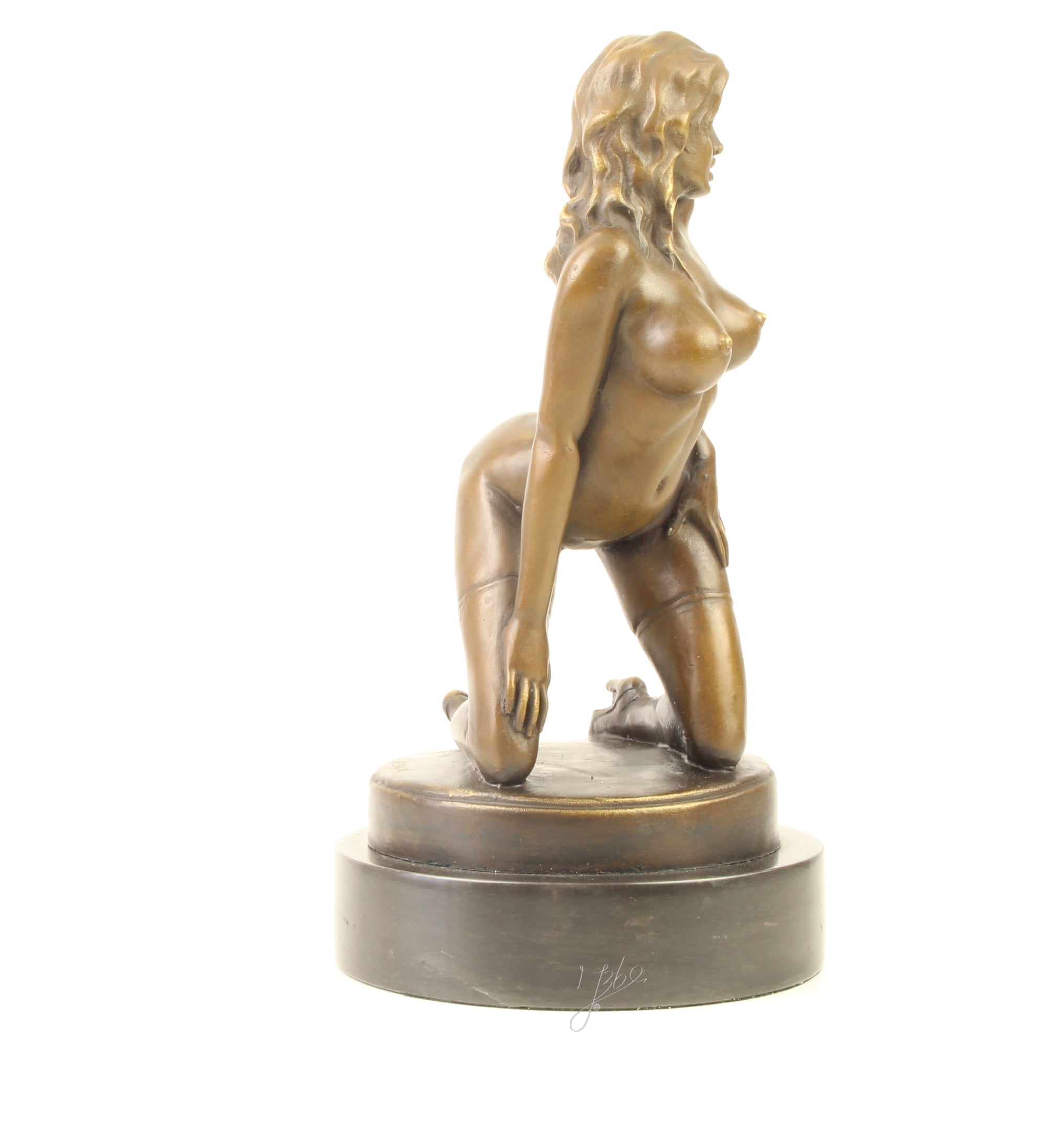 Vrouwelijk naakt – Bronzen sculptuur – 31,5 cm