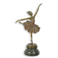 Bronzen beeld ballerina in arabesque, bruine patina, op marmeren sokkel – 32,1 cm – VntiQue
