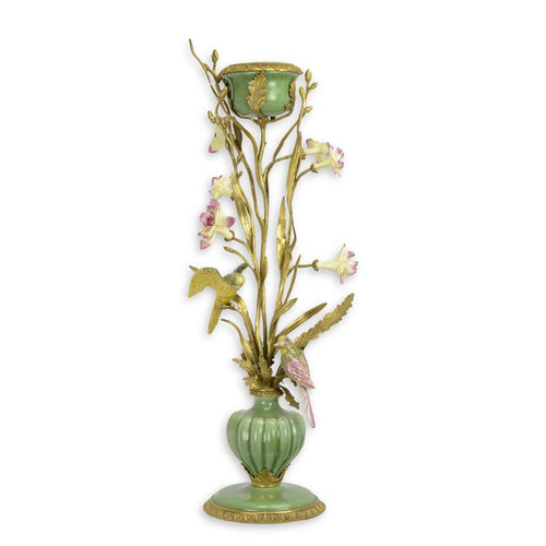 Porseleinen kandelaar met bloemen en vogeltjes, groen glazuur met bronzen/vergulde monturen – 66 cm – VntiQue
