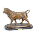 Bronzen stier sculptuur op marmeren sokkel – 47 cm – VntiQue