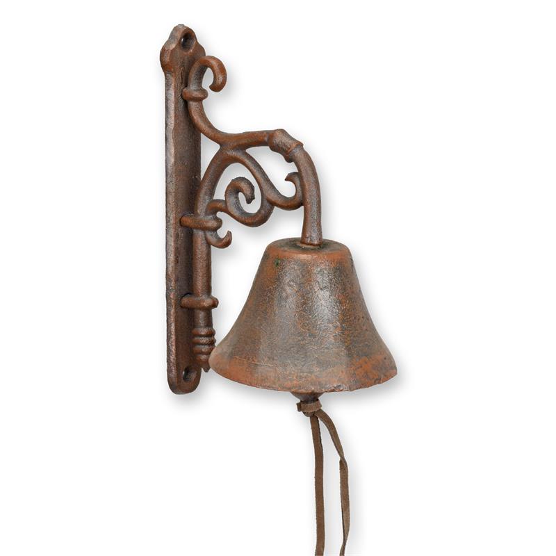 Set van twee gietijzeren ornamentale wandbellen met sierlijke krulsteun en koordtrekker, diepte 23 cm