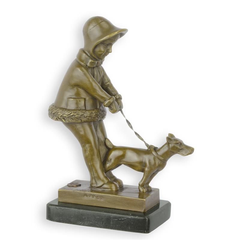 Bronzen sculptuur van meisje met hond aan de lijn op marmeren sokkel – 21,3 cm – VntiQue