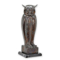 Bronzen uil met bruine patina op marmeren sokkel – 52 cm – VntiQue